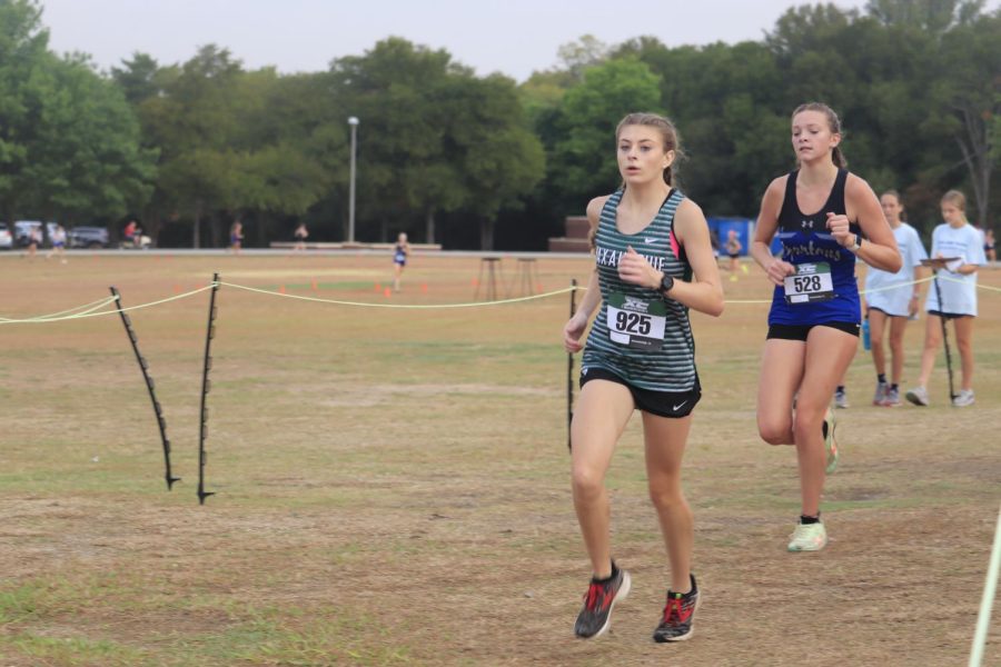 Whitley  Blankenship running in the 8th Annual Woodhouse Invitational